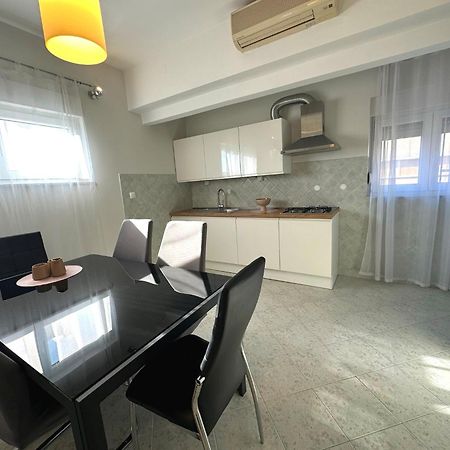 Spacious 3Bdr App In Center "Sunny Bayside" زادار المظهر الخارجي الصورة