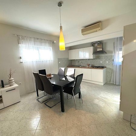 Spacious 3Bdr App In Center "Sunny Bayside" زادار المظهر الخارجي الصورة
