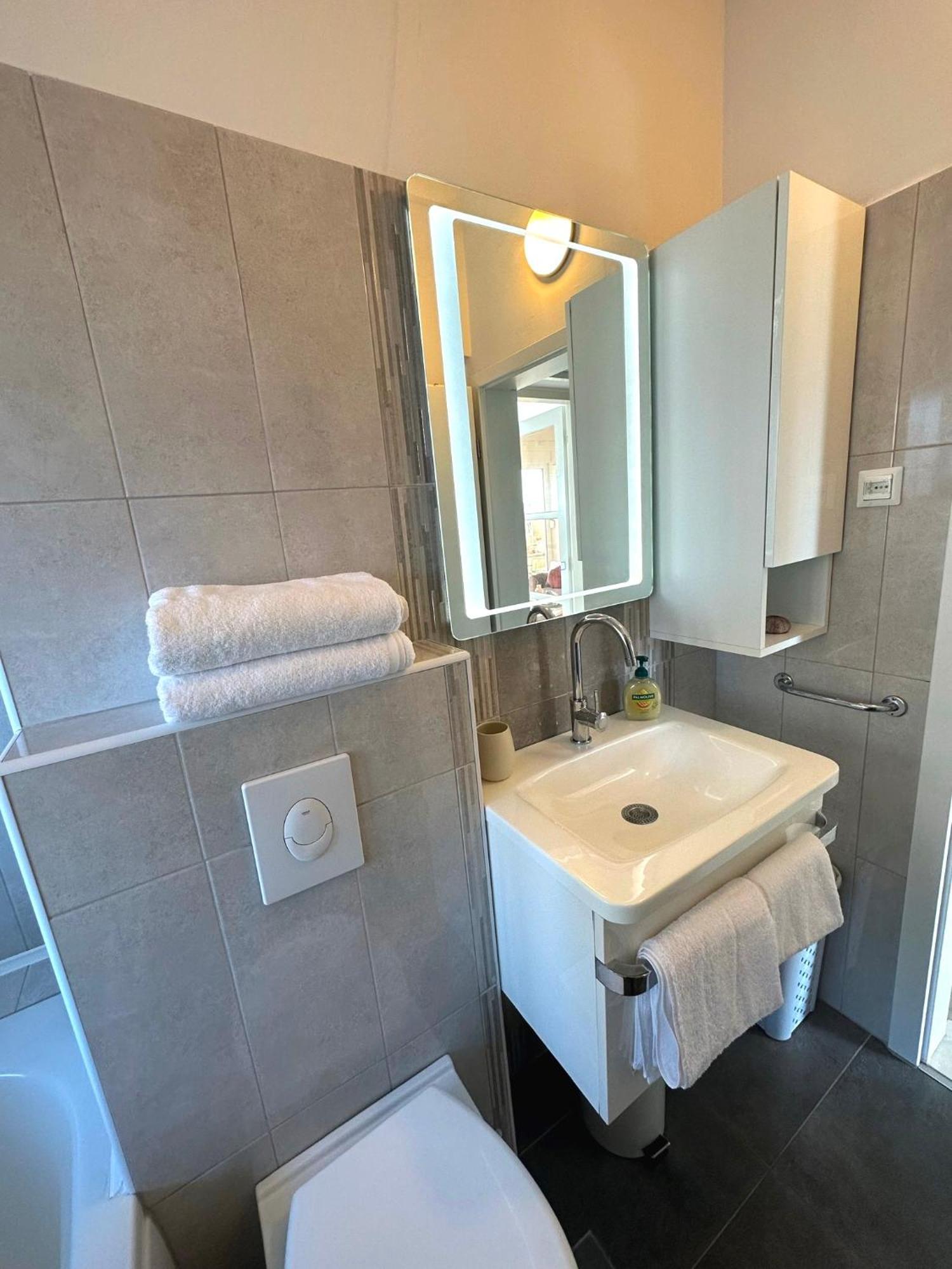 Spacious 3Bdr App In Center "Sunny Bayside" زادار المظهر الخارجي الصورة