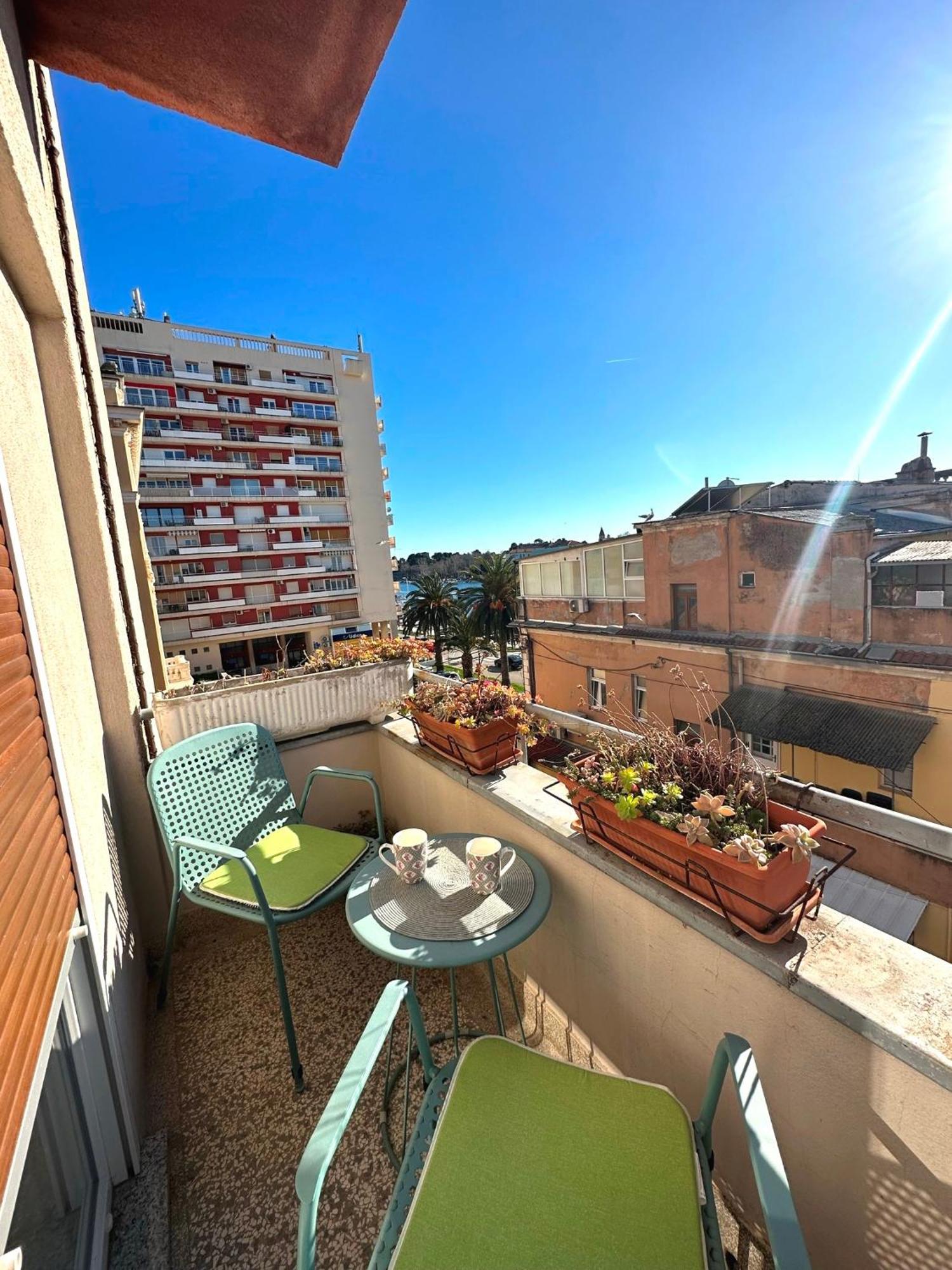 Spacious 3Bdr App In Center "Sunny Bayside" زادار المظهر الخارجي الصورة